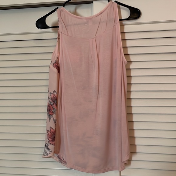 Tank - Picture 3 of 5